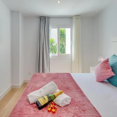 Tourist Greatest Treasure With Jacuzzi At Huerto 22 Apartment