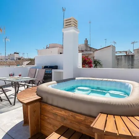 Tourist Greatest Treasure With Jacuzzi At Huerto 22 Apartment Estepona